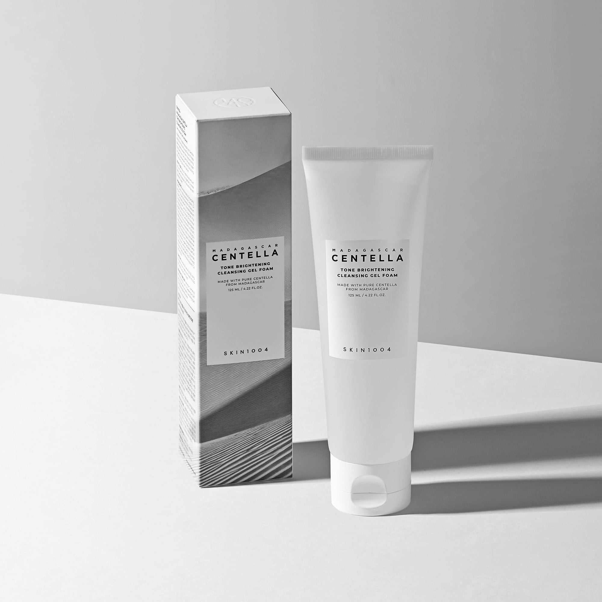 SKIN1004 Madagascar Centella Tone Brightening Cleansing Gel Foam 125ml - Al Himyan Perfumes | عطور هميان | Oud & Luxury Fragrances - SKIN1004