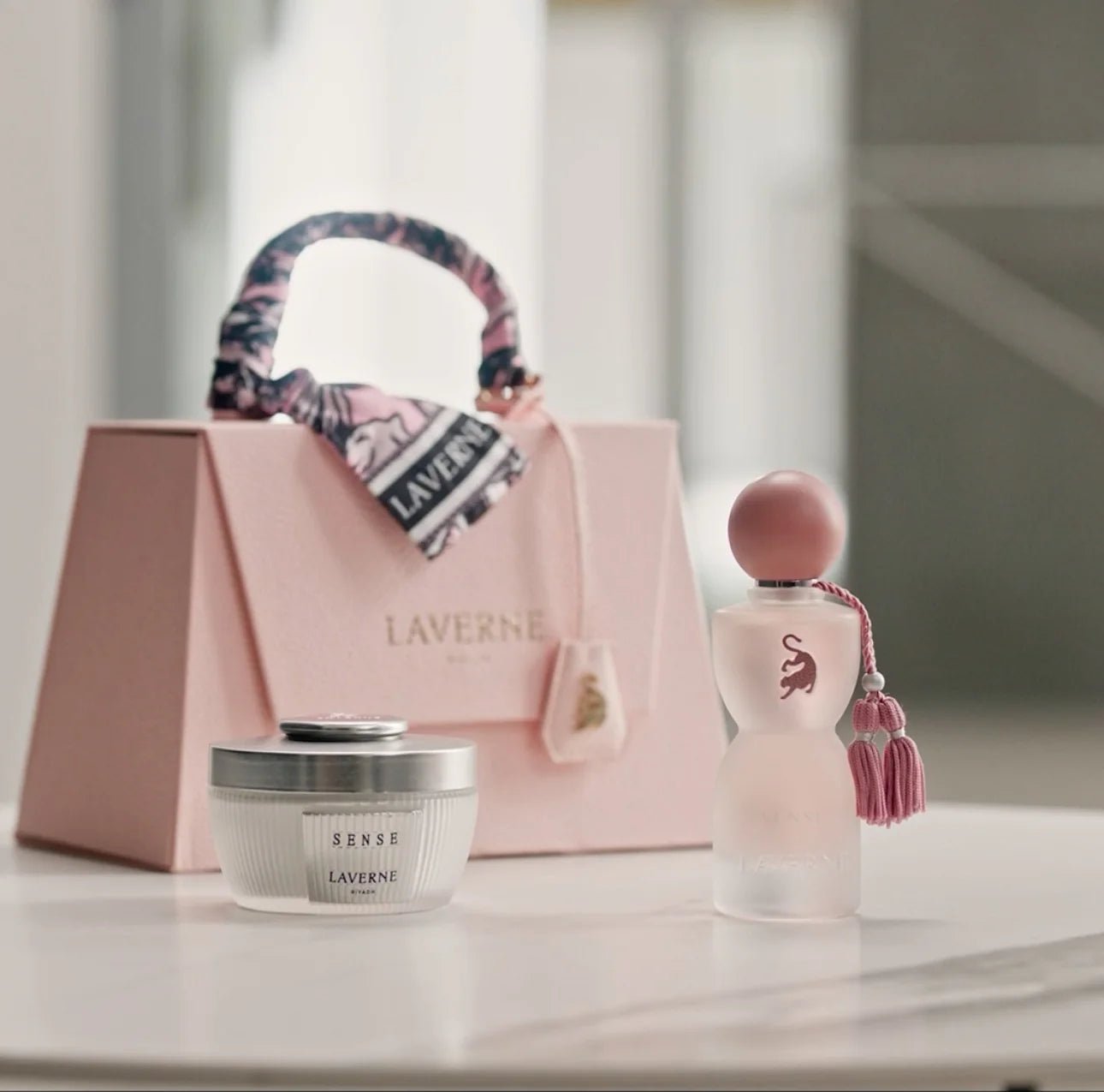 LAVERNE SENSE GEORGINA (GIFT SET) FOR WOMEN EDP 75ML + BODY POWDER 65G الصورة الثانوية