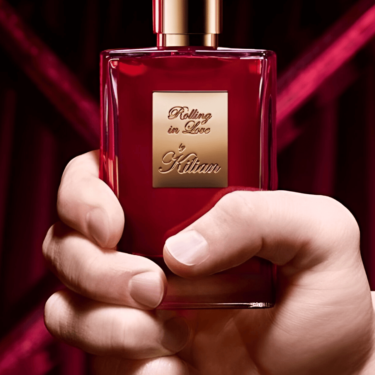 Kilian Rolling In Love Eau de Parfum 50ml - campaign mood shot of the bottle