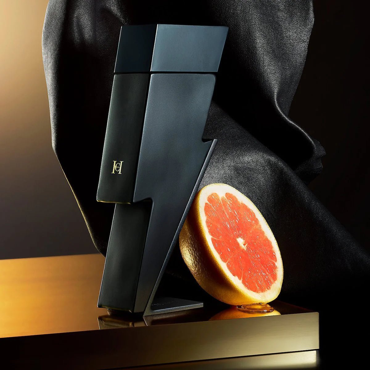 CAROLINA HERRERA BAD BOY LE PARFUM FOR MEN EDP Secondary image