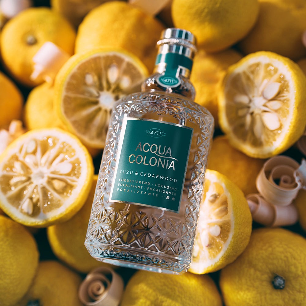 4711 Acqua Colonia Yuzu &amp; Cedarwood Unisex EDC (c) — close-up
